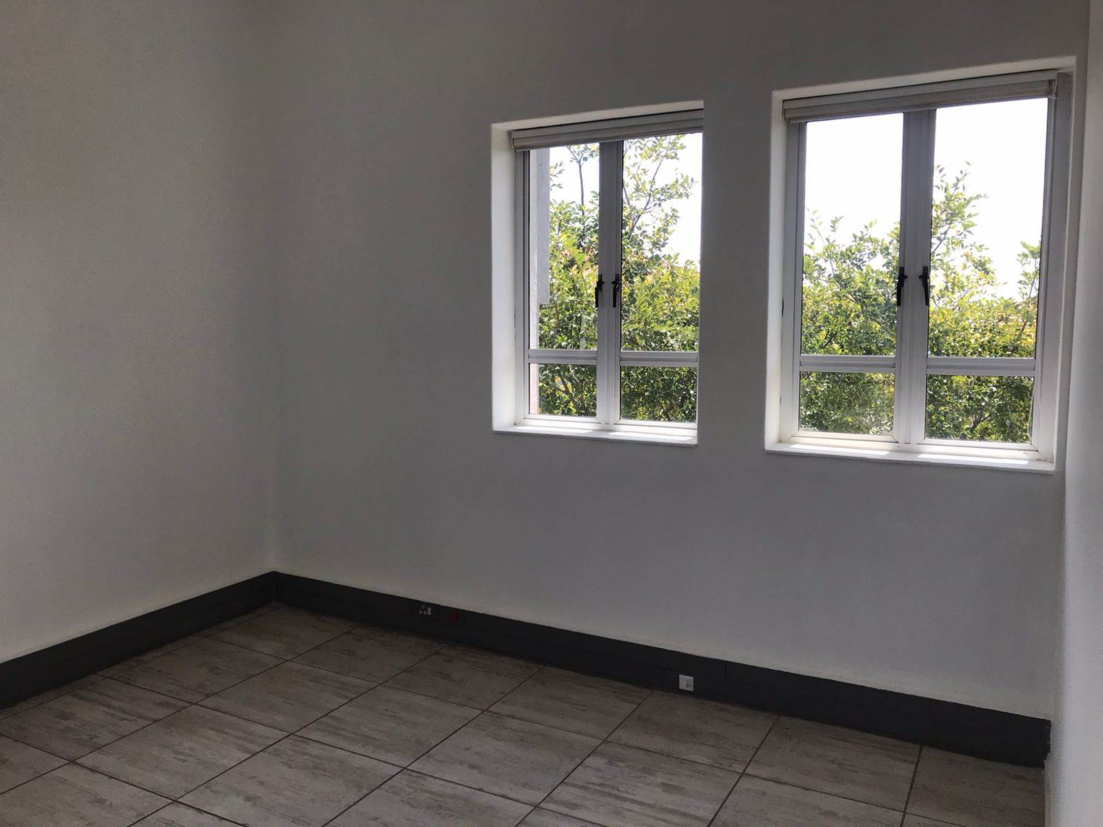 143  m² Commercial space in Bryanston photo number 11