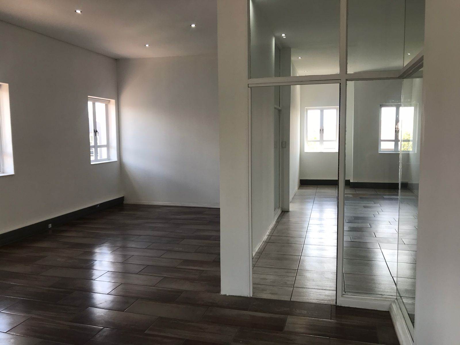 143  m² Commercial space in Bryanston photo number 12
