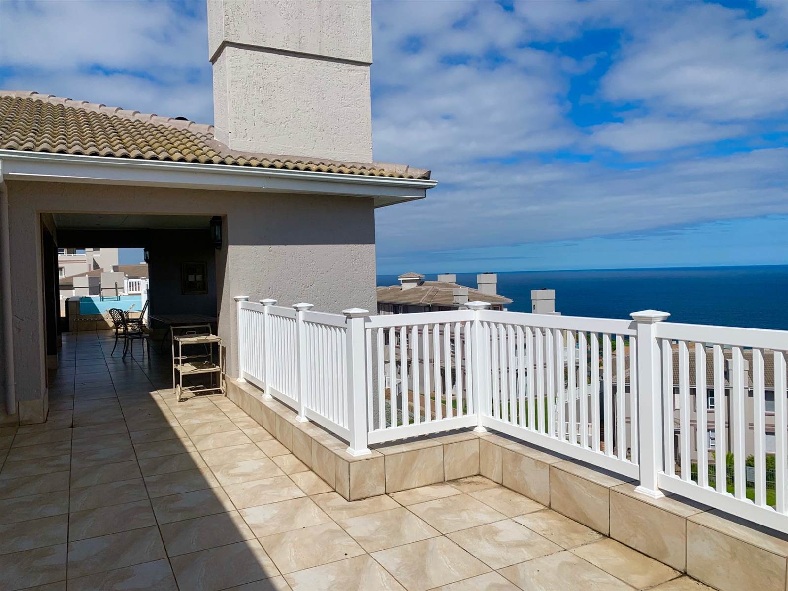4 Bed Penthouse in Pinnacle Point Golf Estate photo number 8