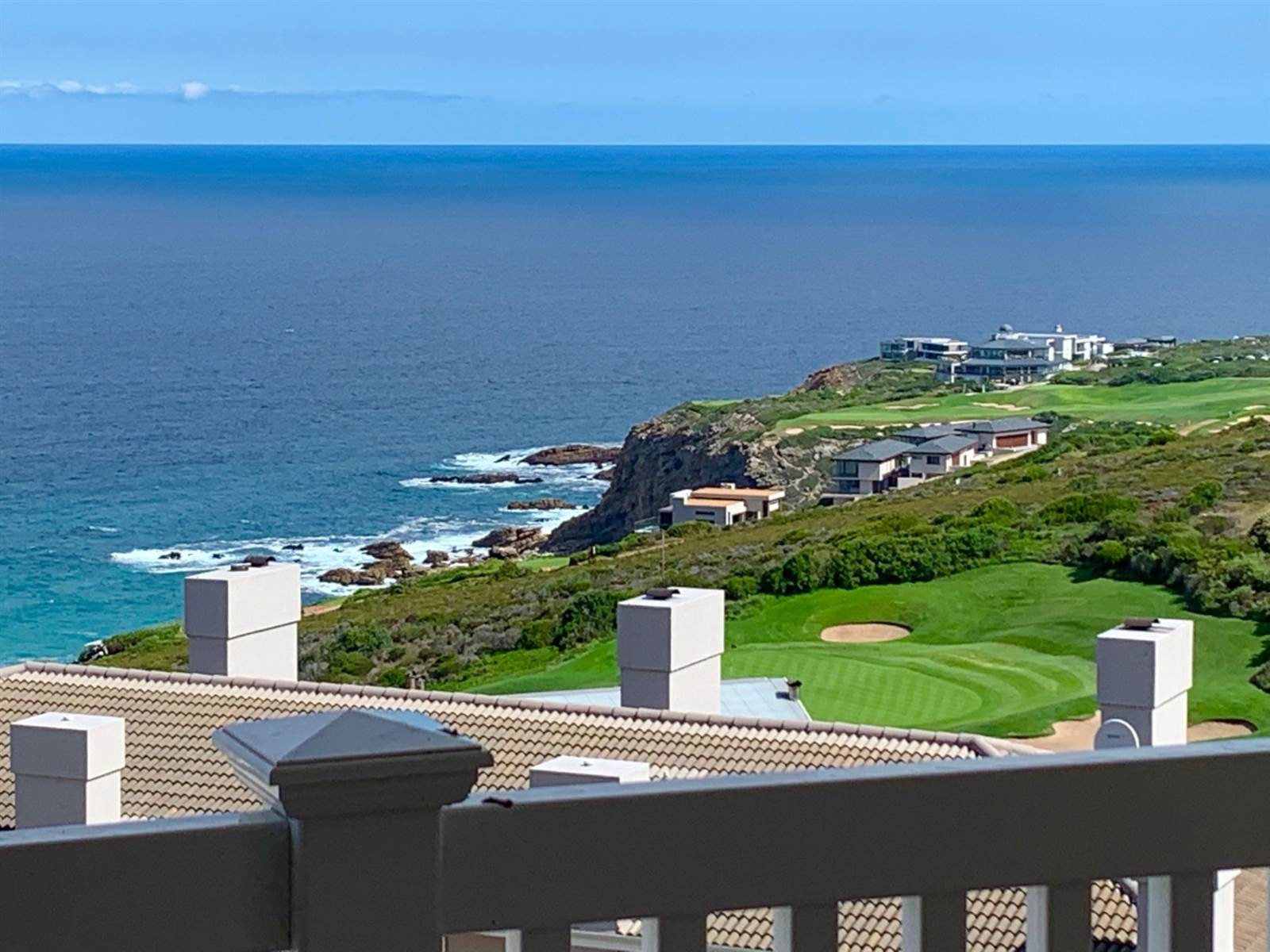 4 Bed Penthouse in Pinnacle Point Golf Estate photo number 10
