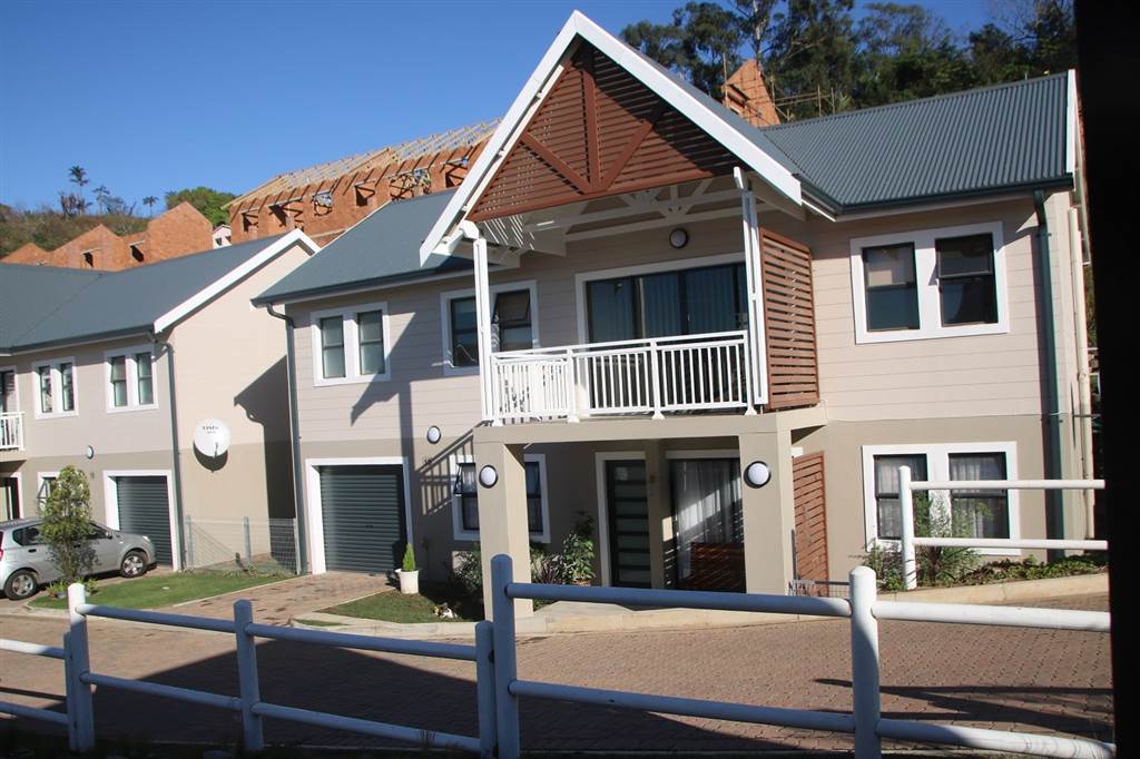 2 Bed Townhouse in Kloof photo number 1