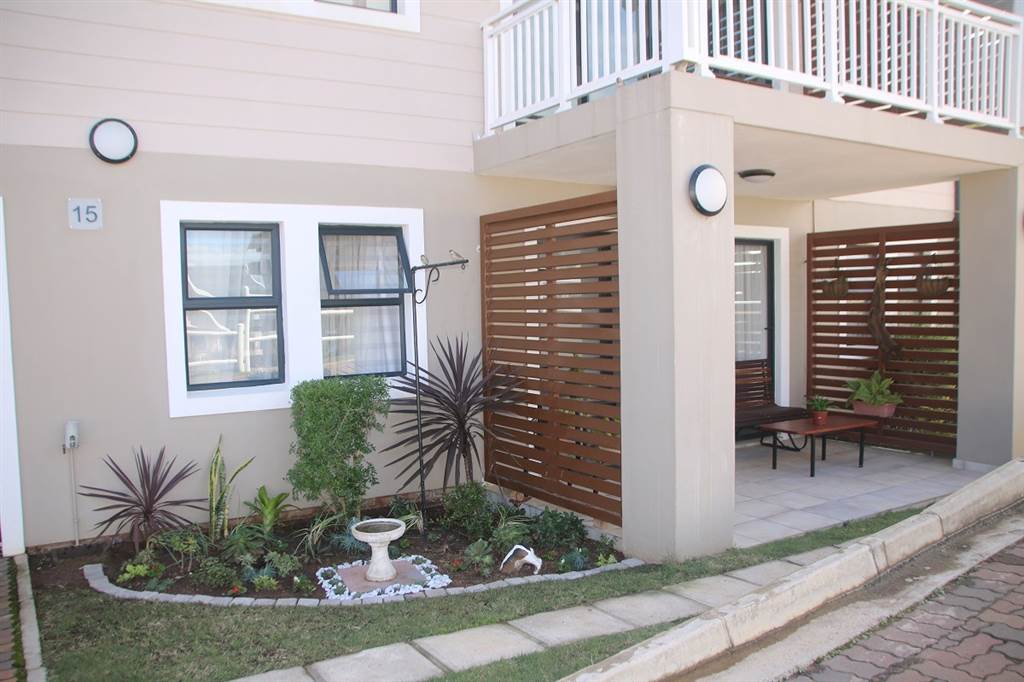 2 Bed Townhouse in Kloof photo number 15