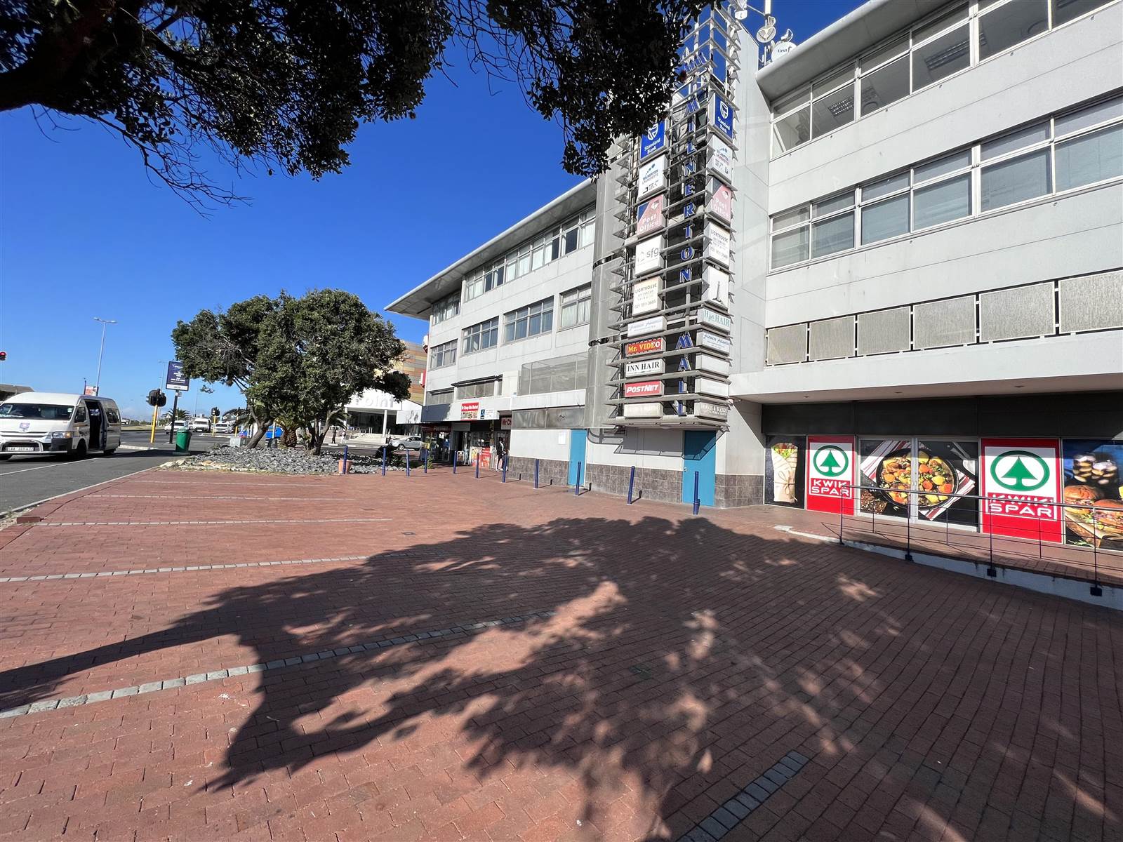 1295  m² Commercial space in Milnerton Central photo number 3