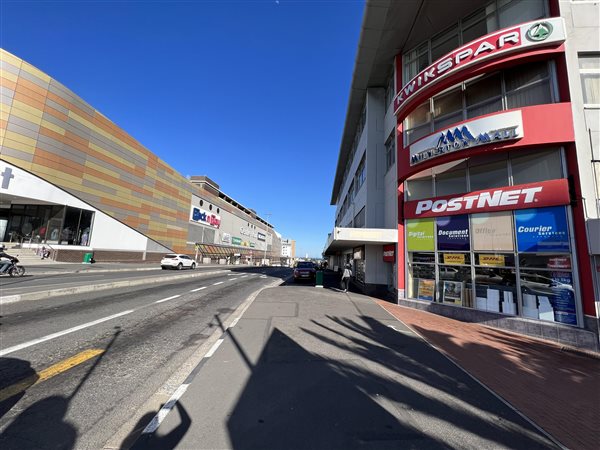 1295  m² Commercial space in Milnerton Central