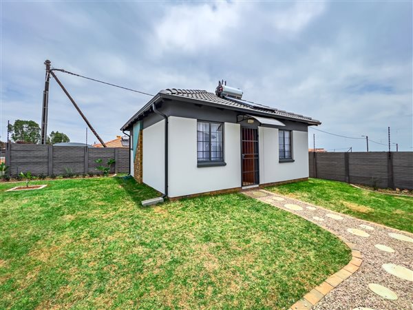 2 Bedroom House 2 Bedroom House