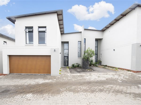 4 Bed Townhouse