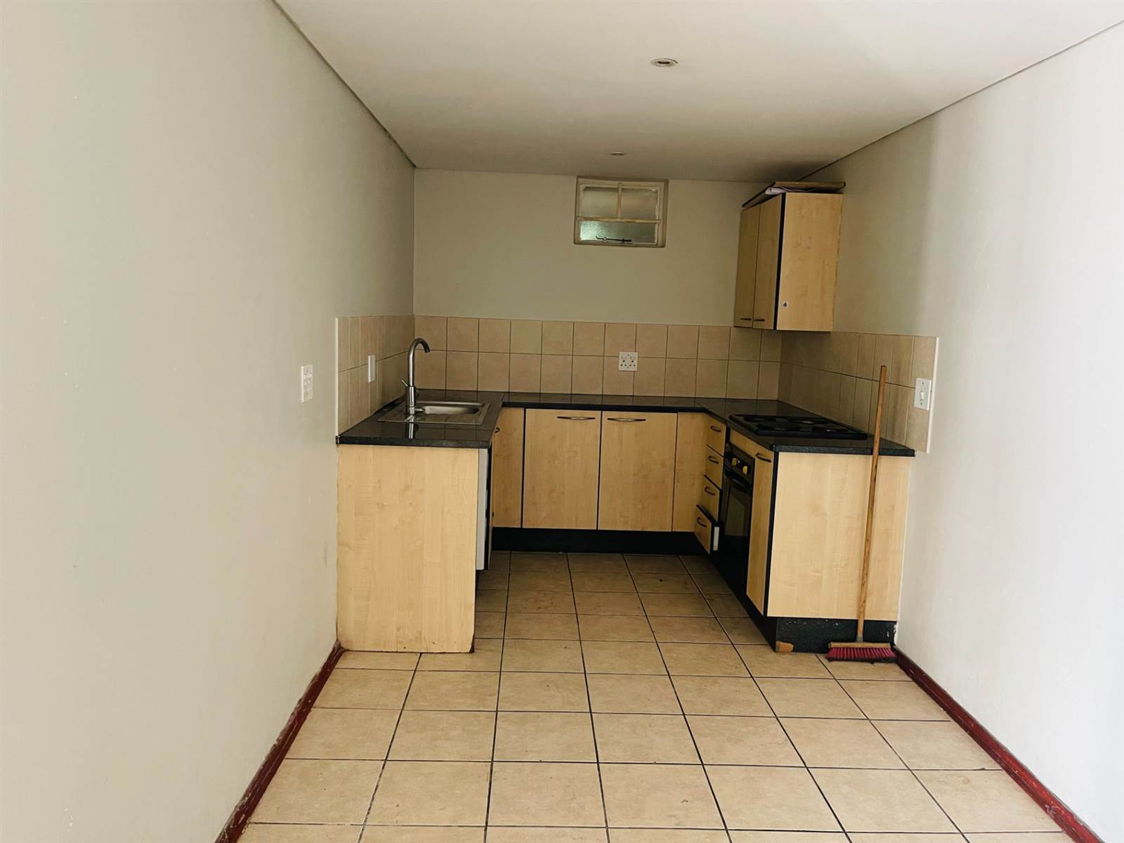 2 Bed Apartment in Braamfontein photo number 25