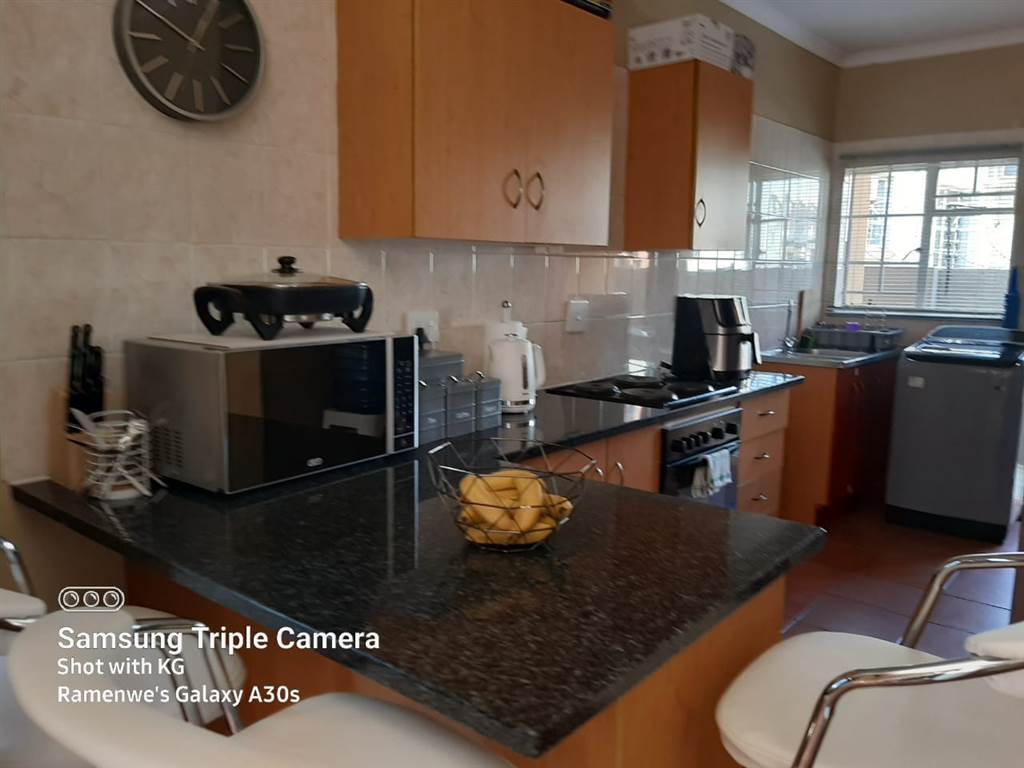 3 Bed Townhouse in Waterval East photo number 7