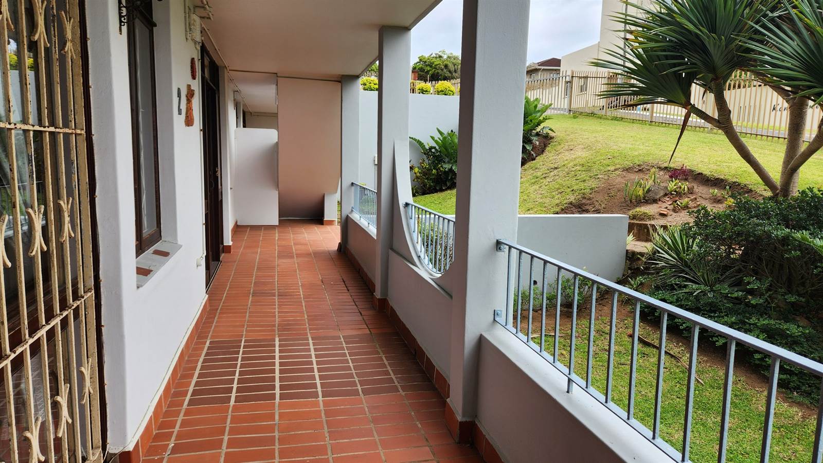 2 Bed Apartment in Manaba photo number 18