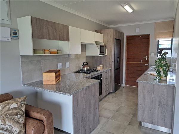 2 Bedroom House 2 Bedroom House