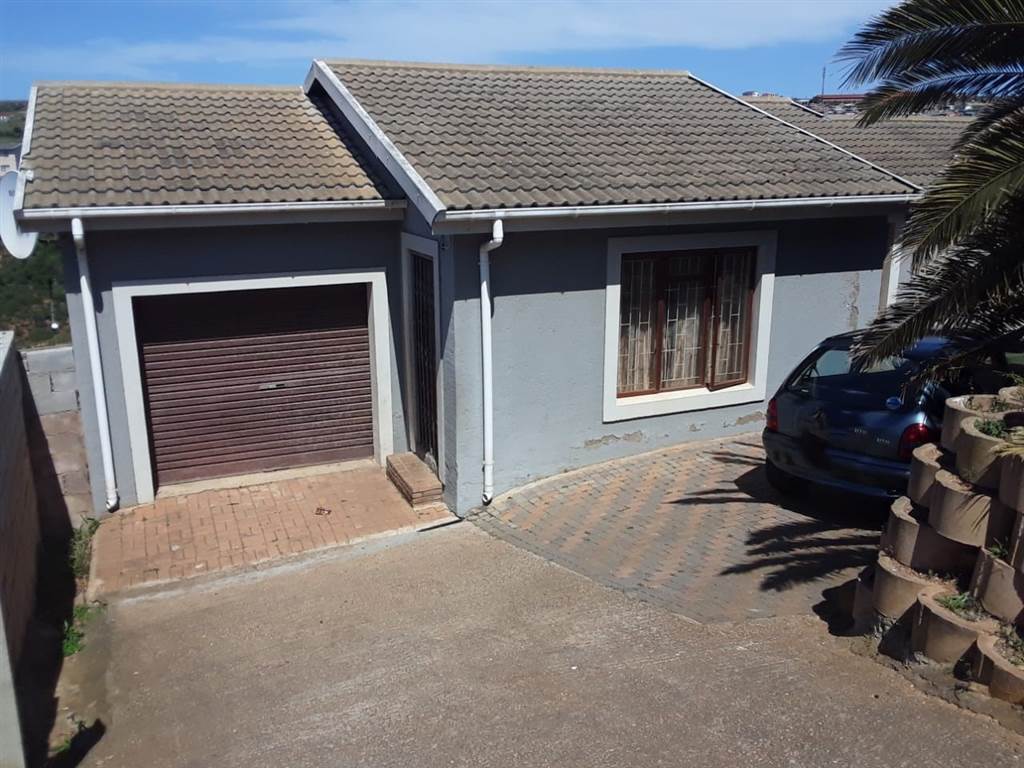 2 Bed House in Mossel Bay Ext 26 photo number 2