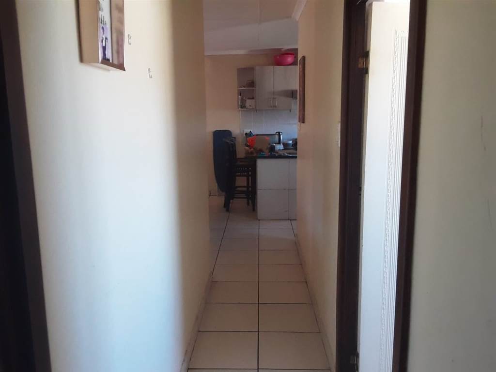 2 Bed House in Mossel Bay Ext 26 photo number 9