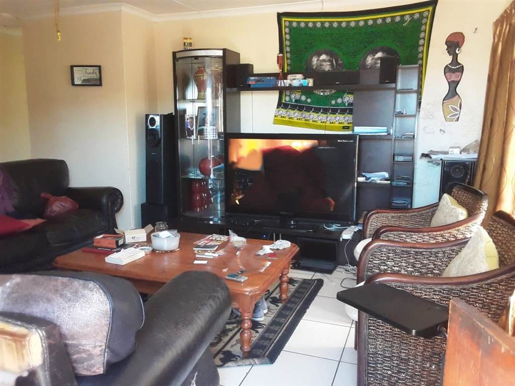 2 Bed House in Mossel Bay Ext 26 photo number 5