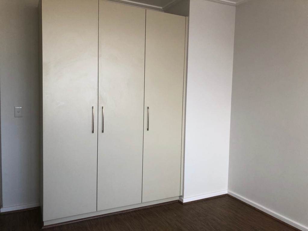 2 Bed Apartment in Bedfordview photo number 12