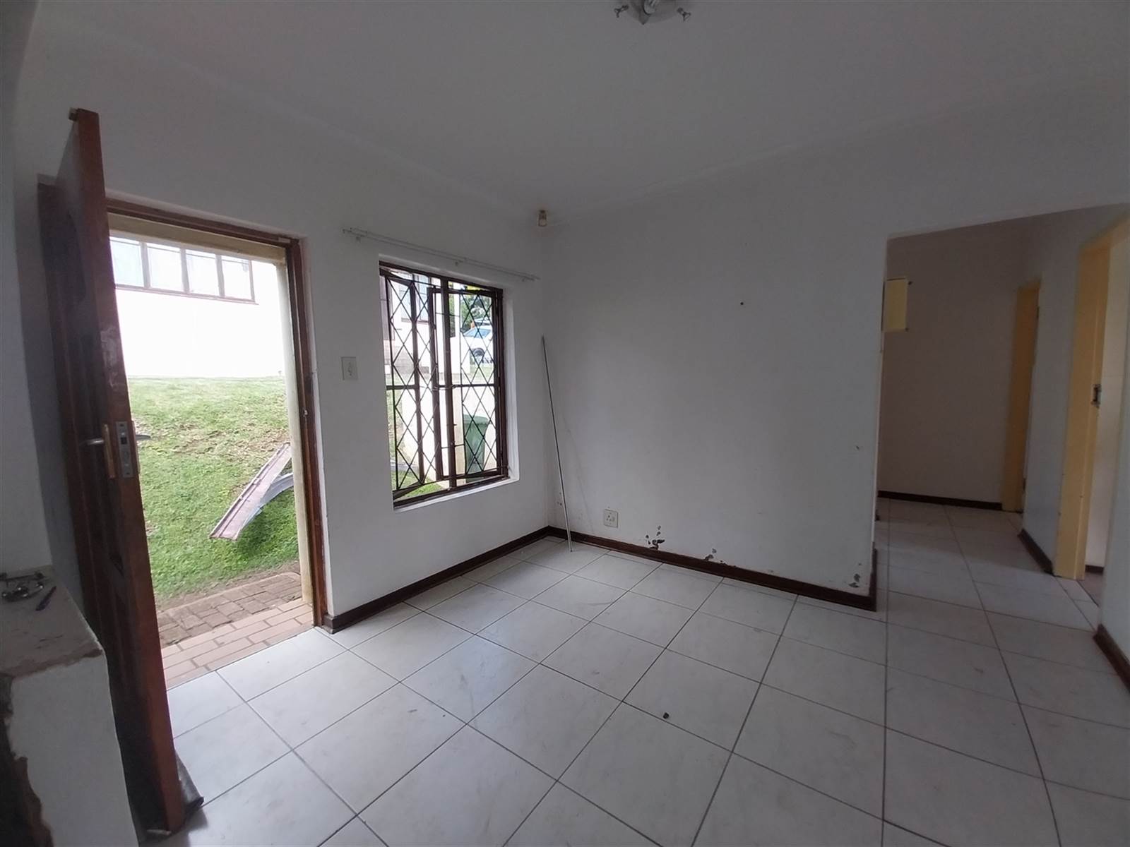 3 Bed Townhouse in Empangeni photo number 10