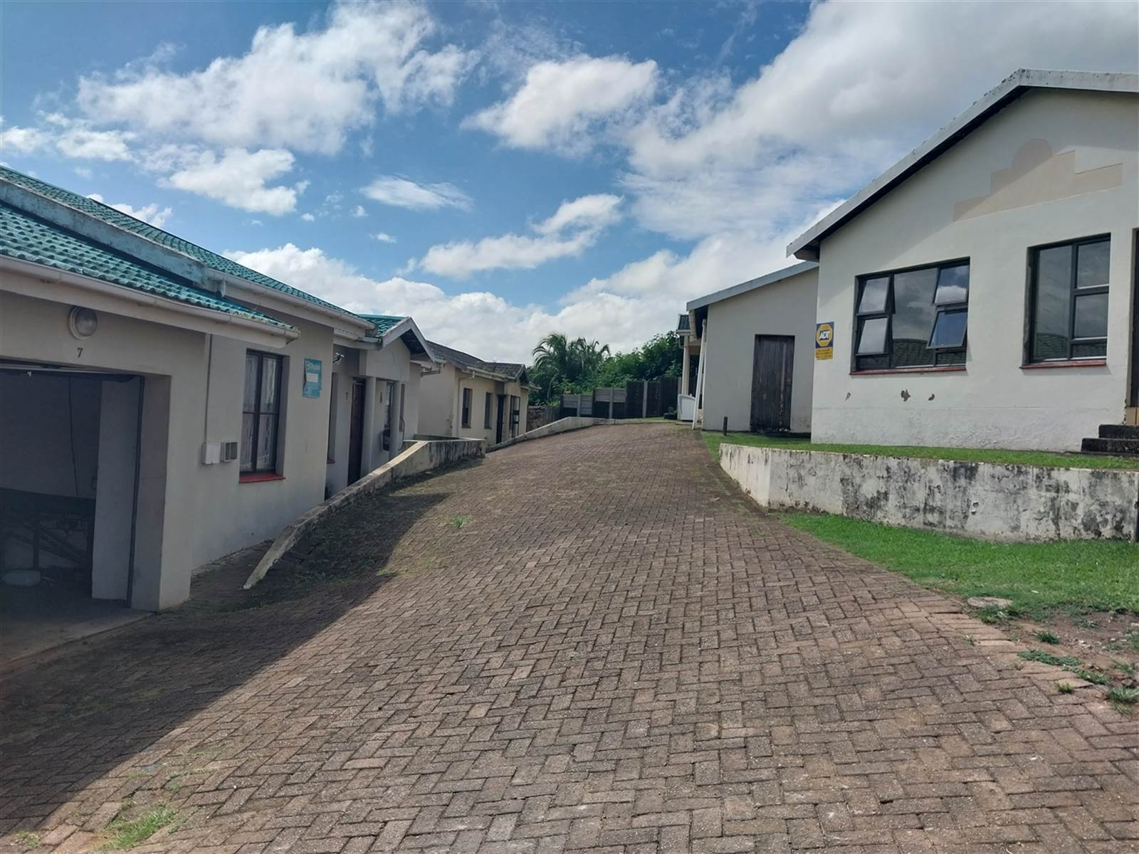 3 Bed Townhouse in Empangeni photo number 2