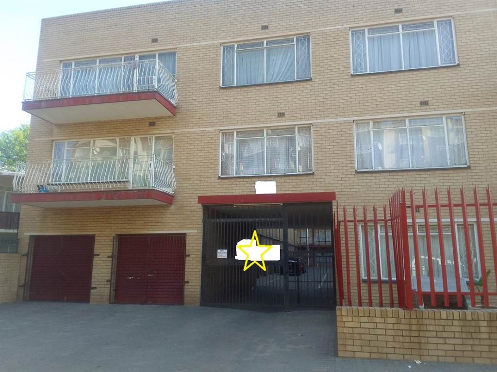 2 Bed Flat in Vereeniging Central photo number 1
