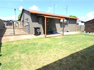 3 Bed House in Klopperpark