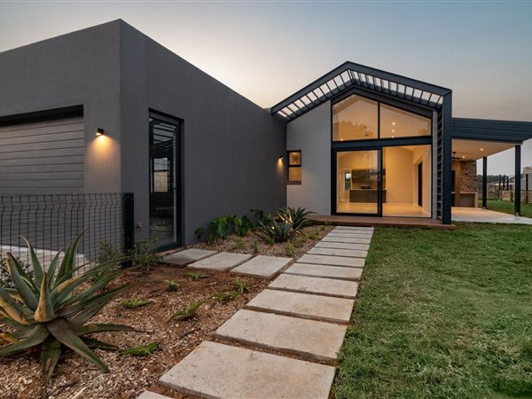 4 Bedroom House 4 Bedroom House
