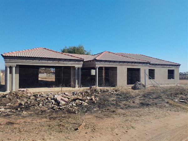 3 Bedroom House 3 Bedroom House