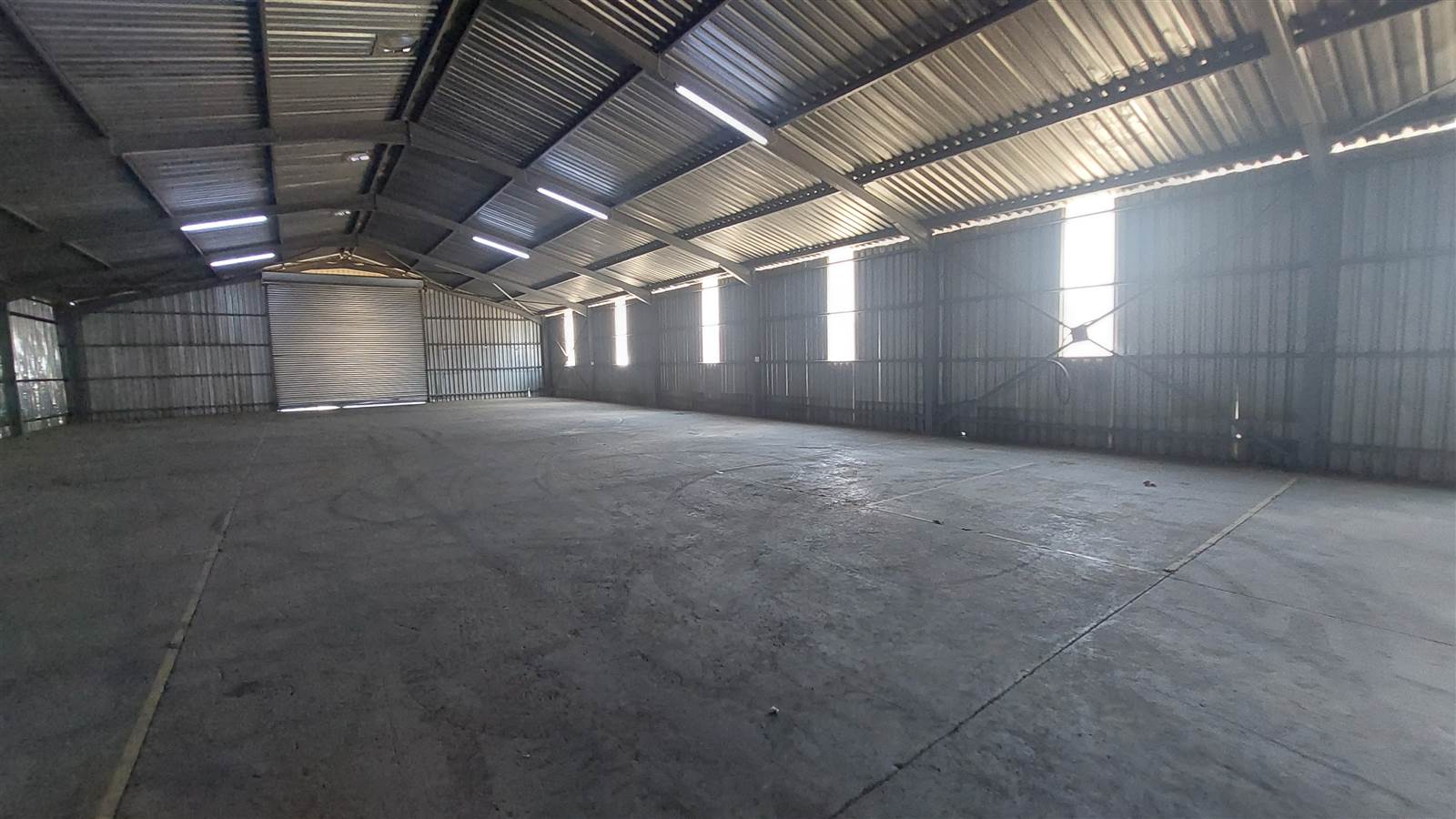 450  m² Industrial space in Pomona AH photo number 7