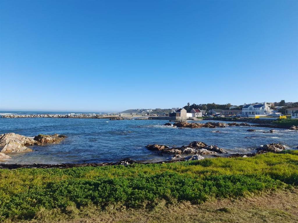 624 m² Land available in Kleinbaai photo number 11