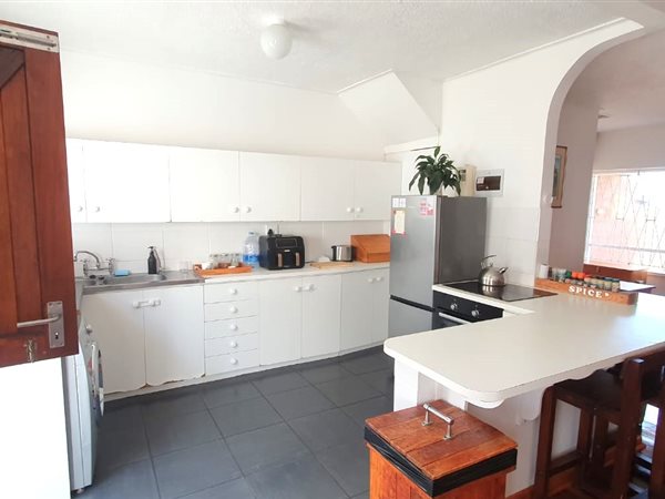 2 Bed Apartment in Cotswold