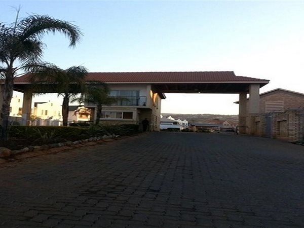 1 Bed Flat in Waterval East