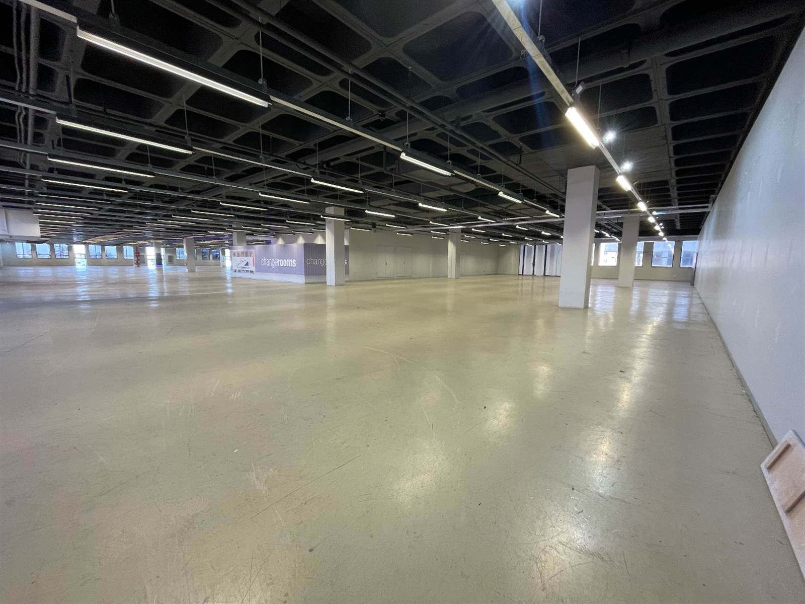 2543  m² Commercial space in Eastgate photo number 3