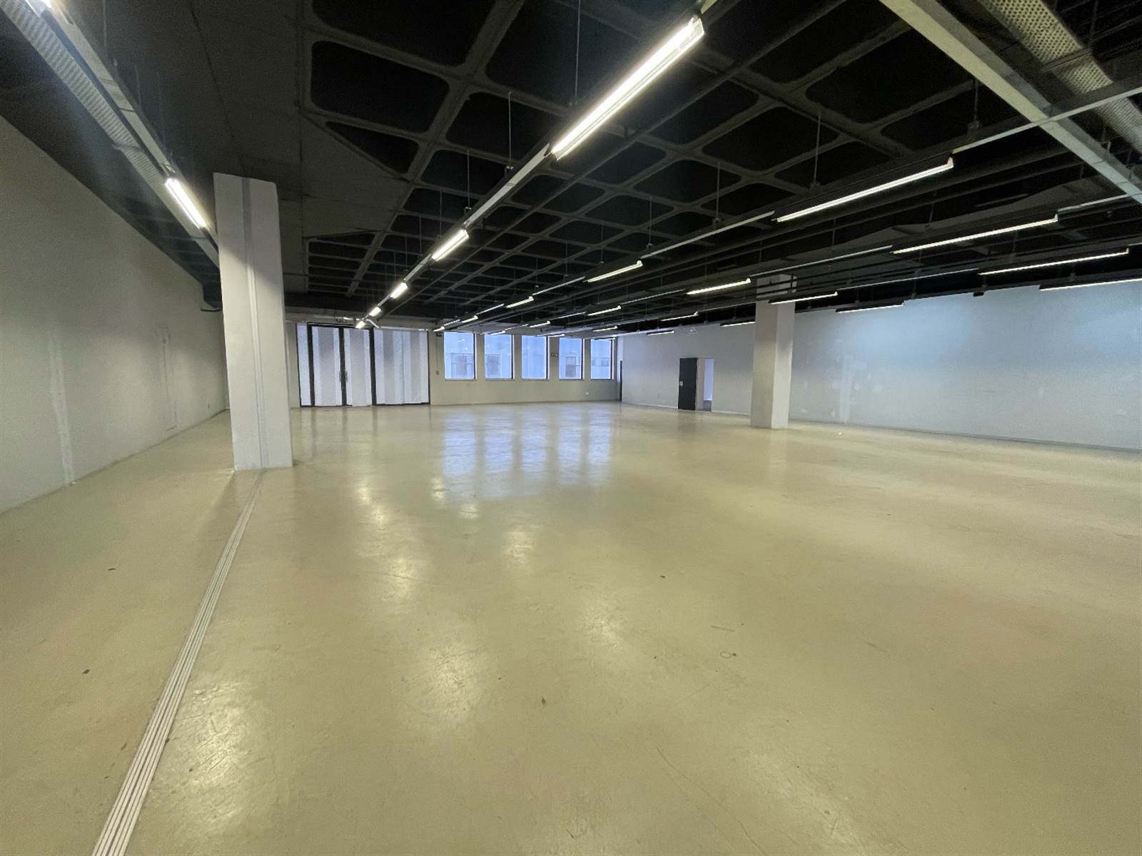2543  m² Commercial space in Eastgate photo number 4