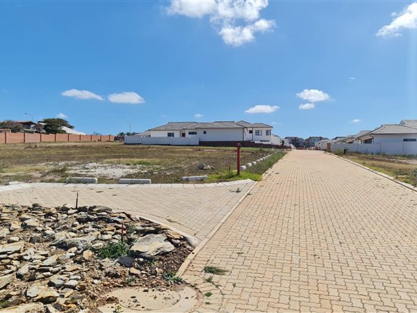 615 m² Land available in Jeffreys Bay