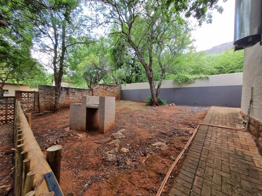 3 Bed House in Thabazimbi photo number 13