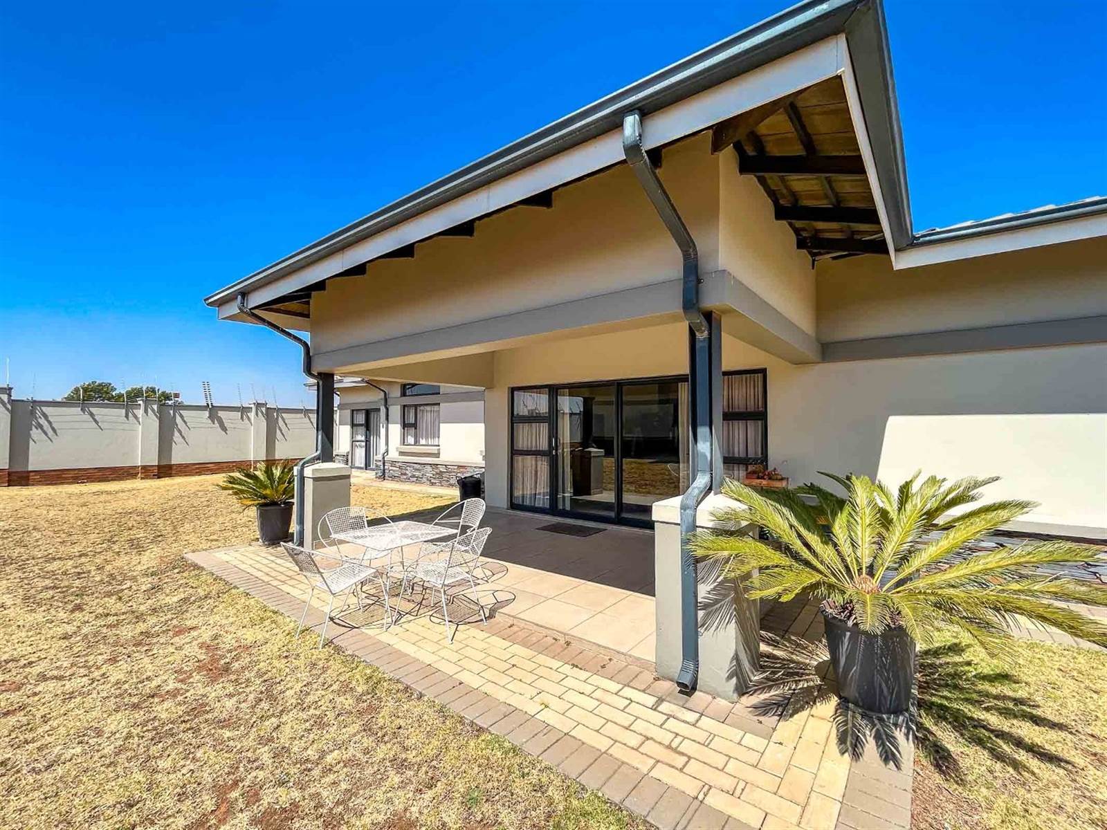 3 Bed House in Eastland Mature Lifestyle Estate photo number 20