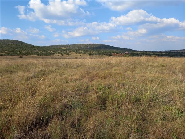 2 270 m² Land