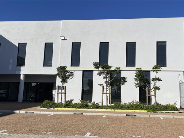 144  m² Commercial space in Durbanville Central