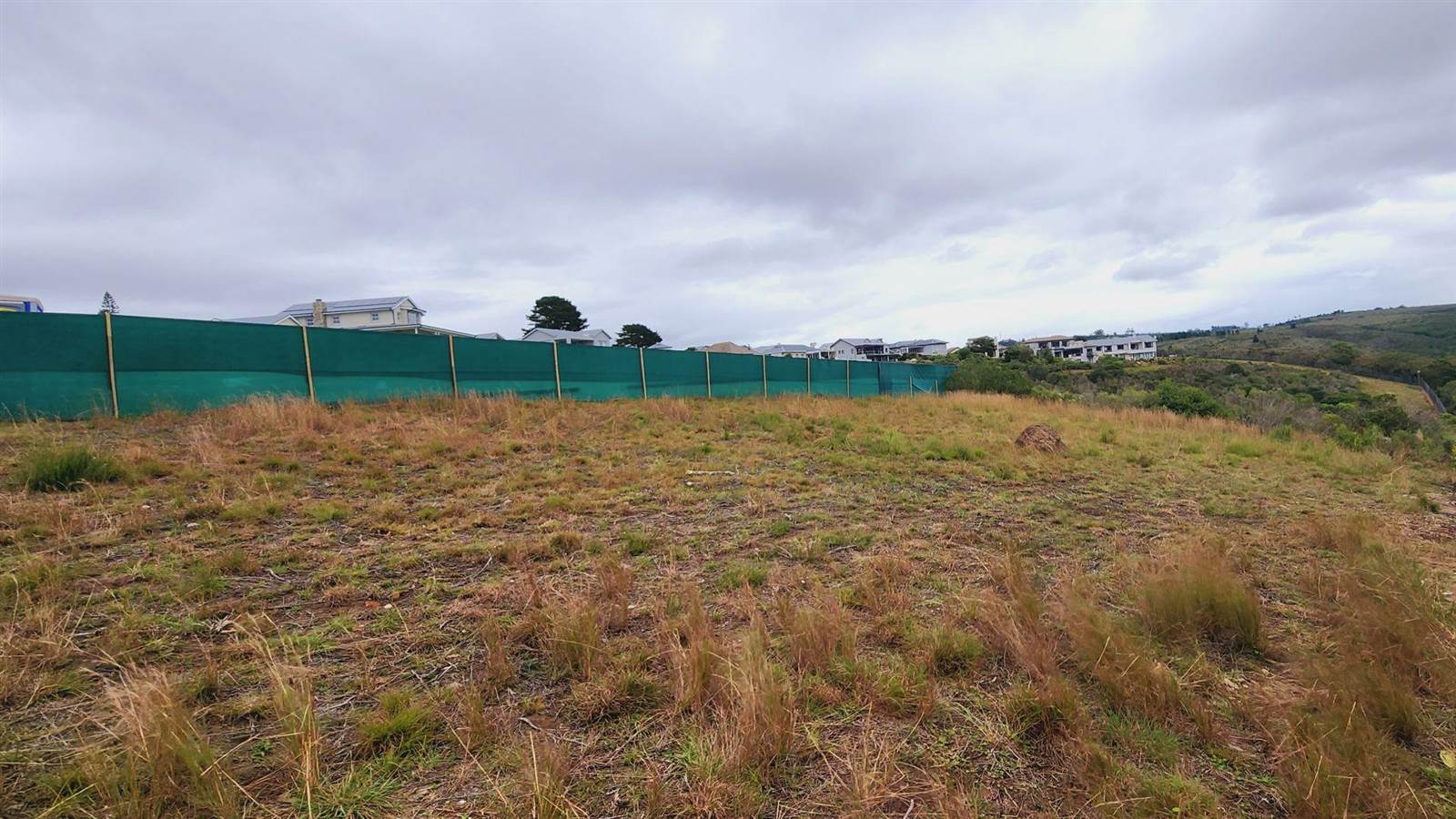 831 m² Land available in Baron View photo number 15