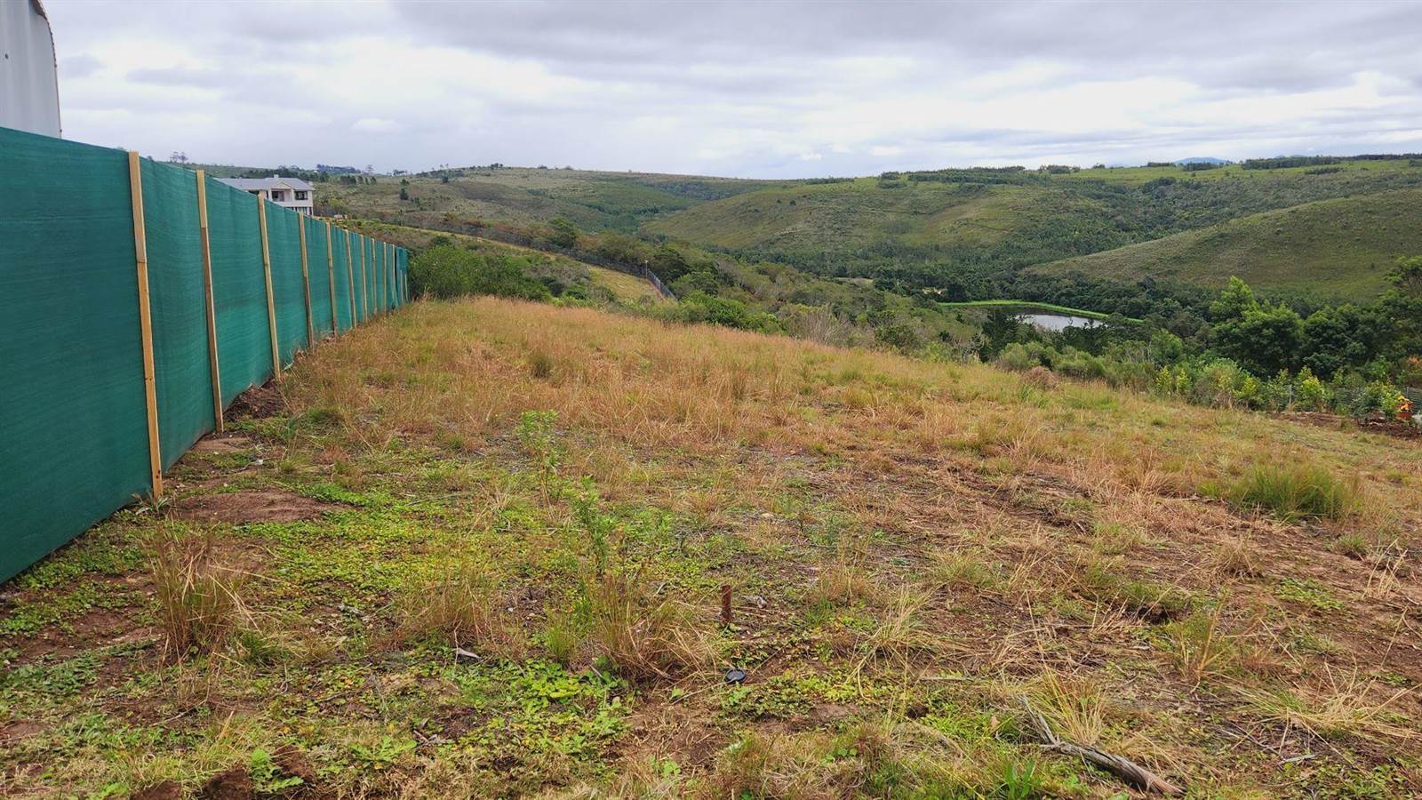 831 m² Land available in Baron View photo number 6