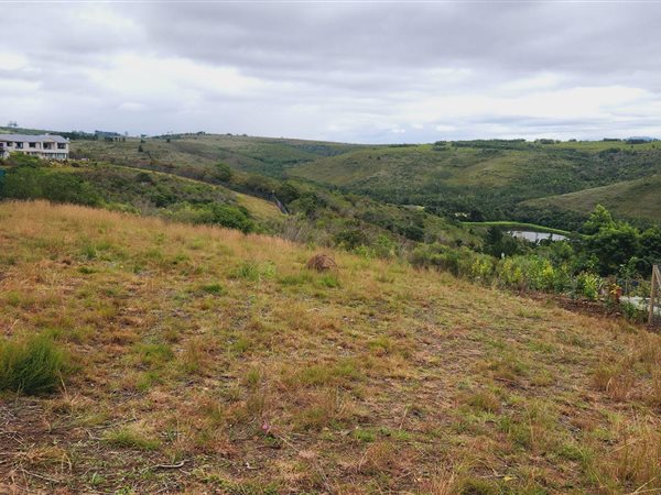 831 m² Land available in Baron View