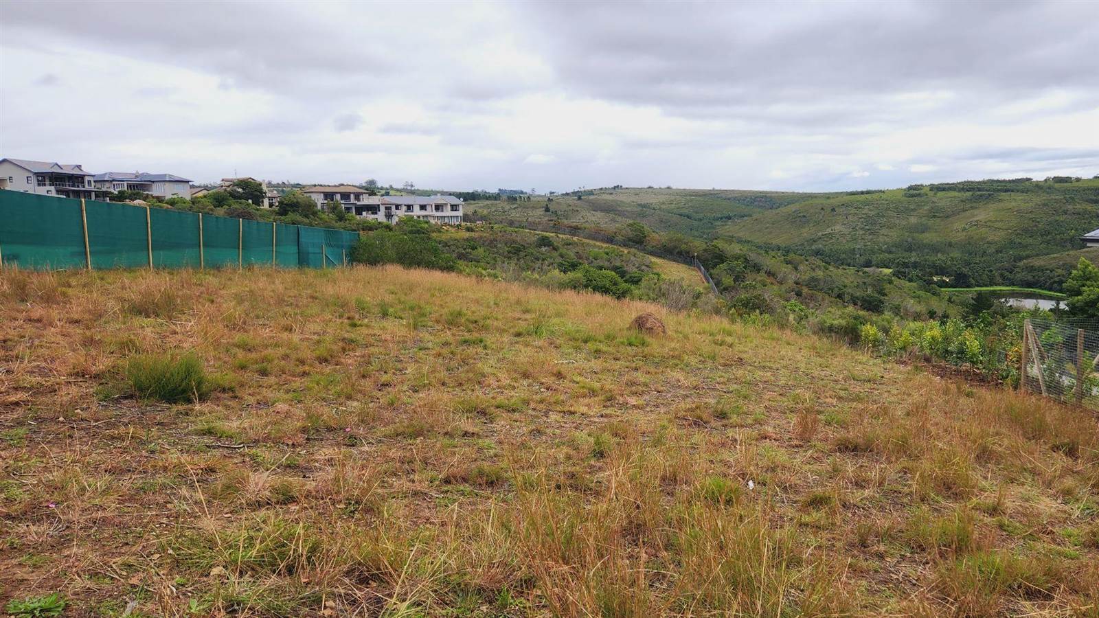831 m² Land available in Baron View photo number 11
