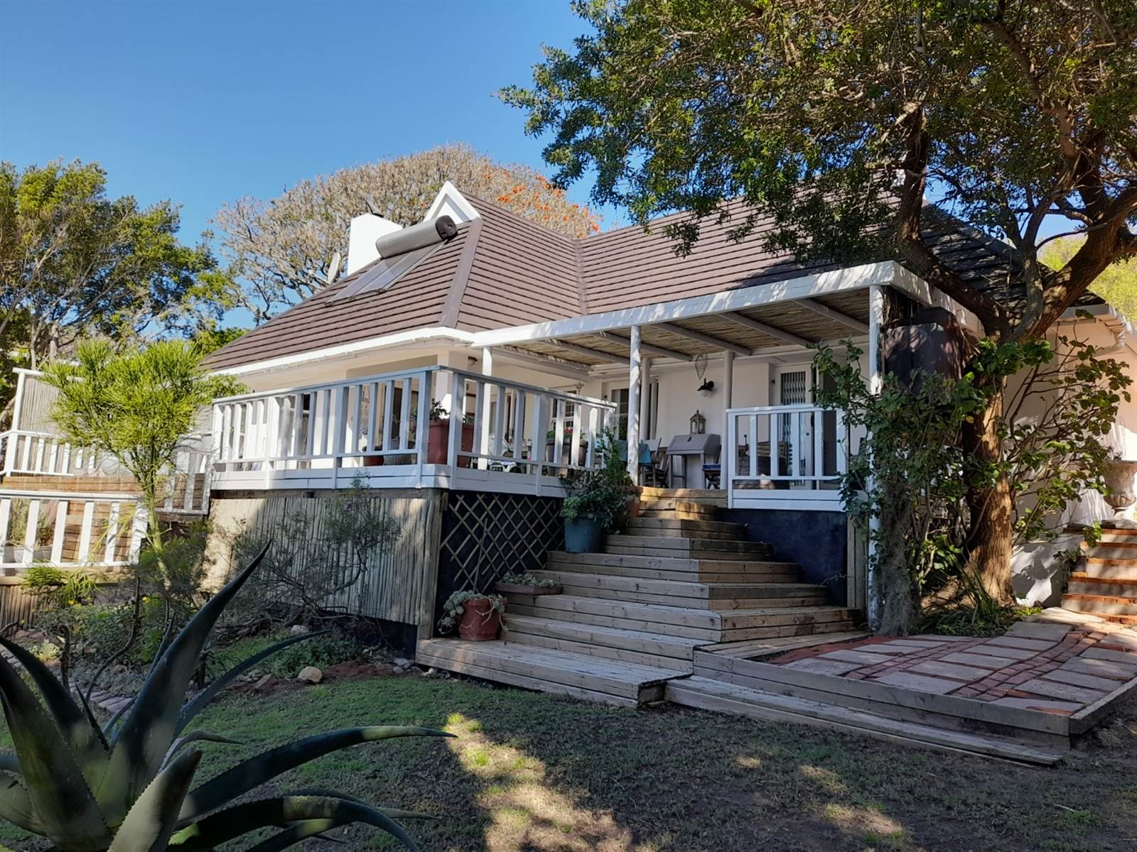 6 Bed House in St Francis Bay photo number 2