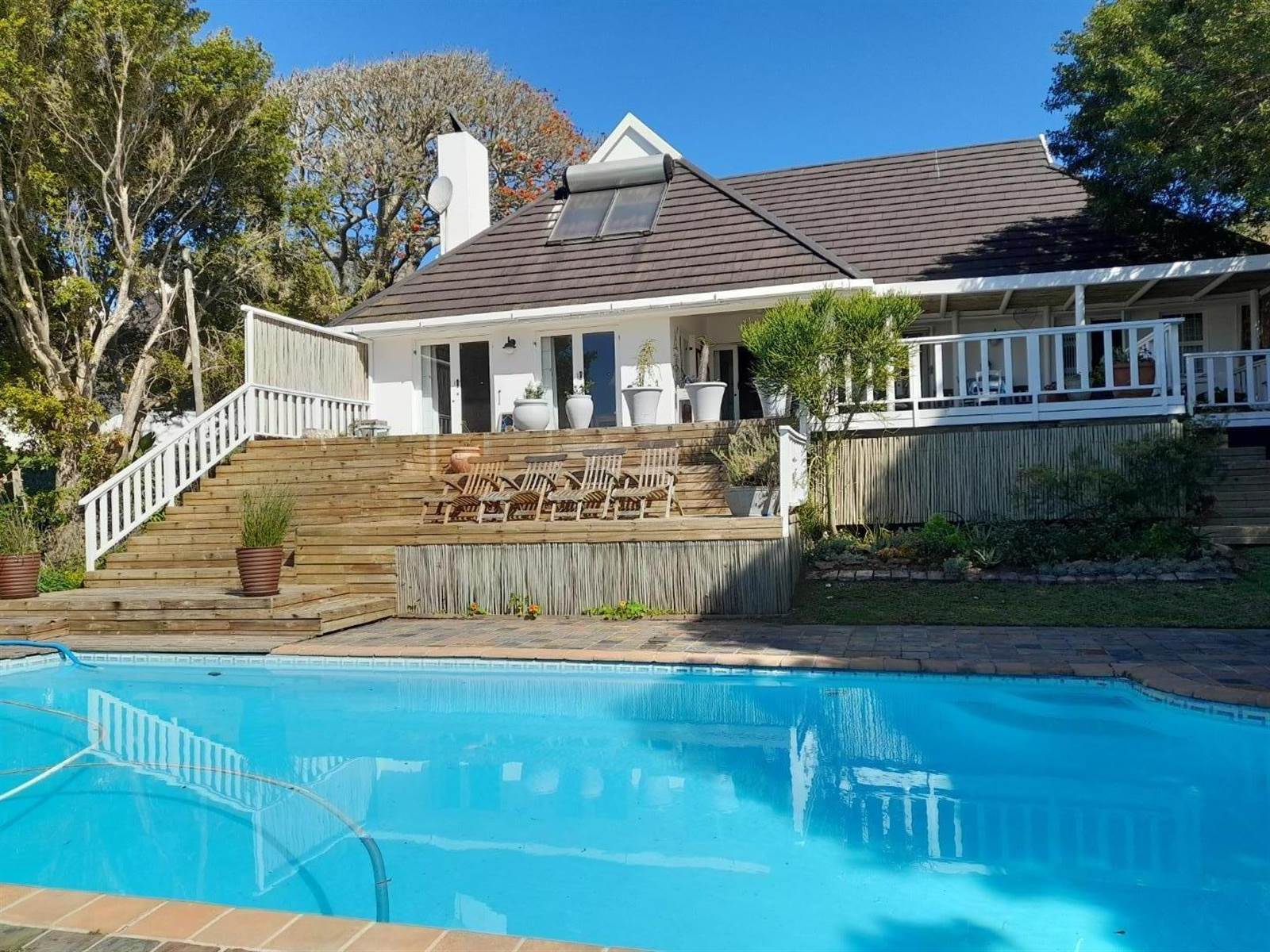 6 Bed House in St Francis Bay photo number 1
