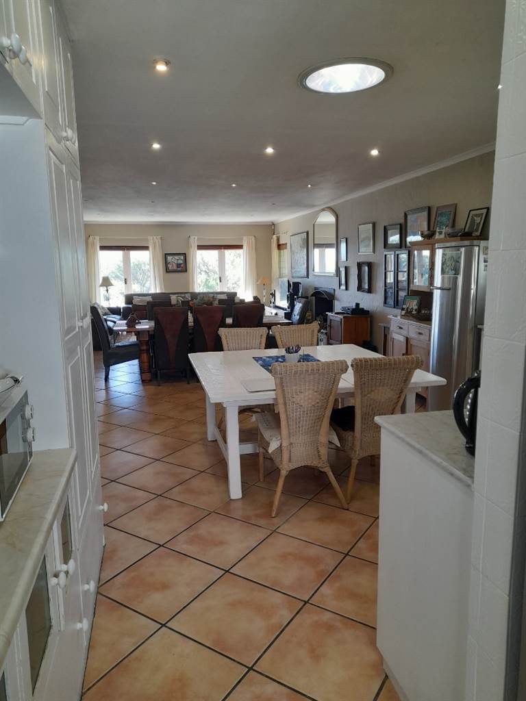 6 Bed House in St Francis Bay photo number 14