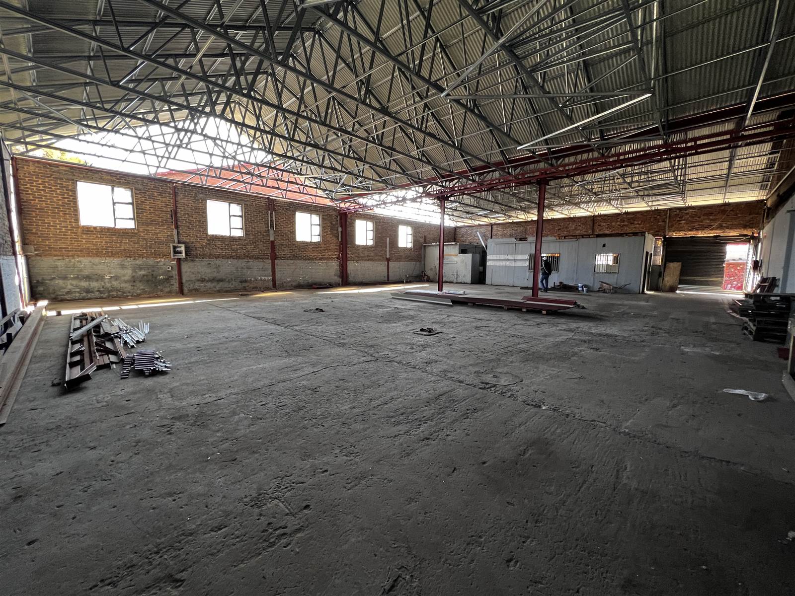 500  m² Industrial space in Alrode photo number 3