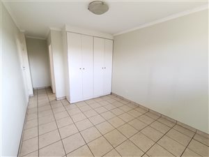 3 Bed Apartment in Zwartkop