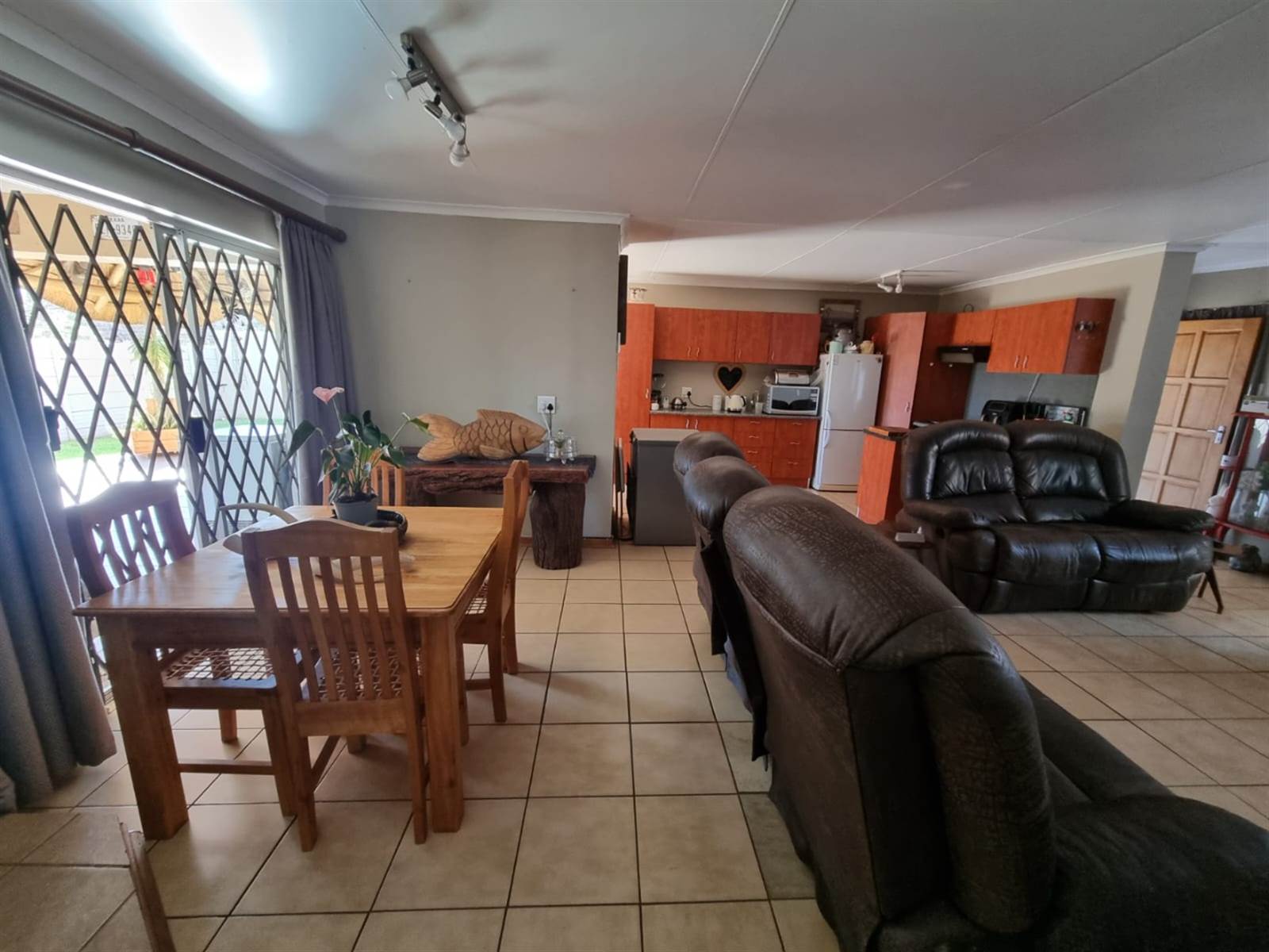 3 Bed Townhouse in Kathu photo number 6