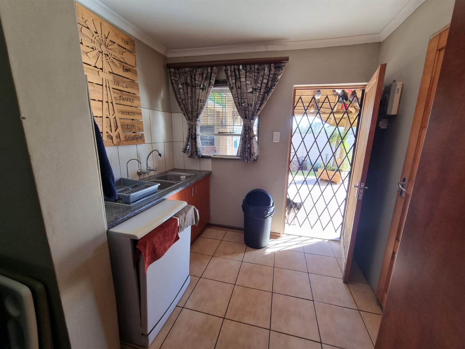 3 Bed Townhouse in Kathu photo number 13