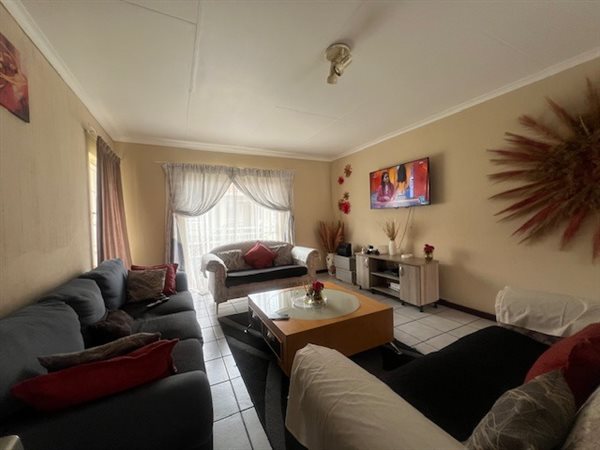 2 Bedroom Apartment 2 Bedroom Apartment
