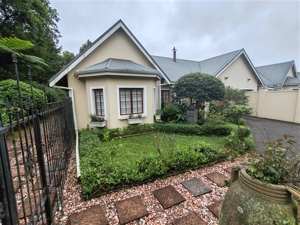 2 Bedroom Townhouse 2 Bedroom Townhouse