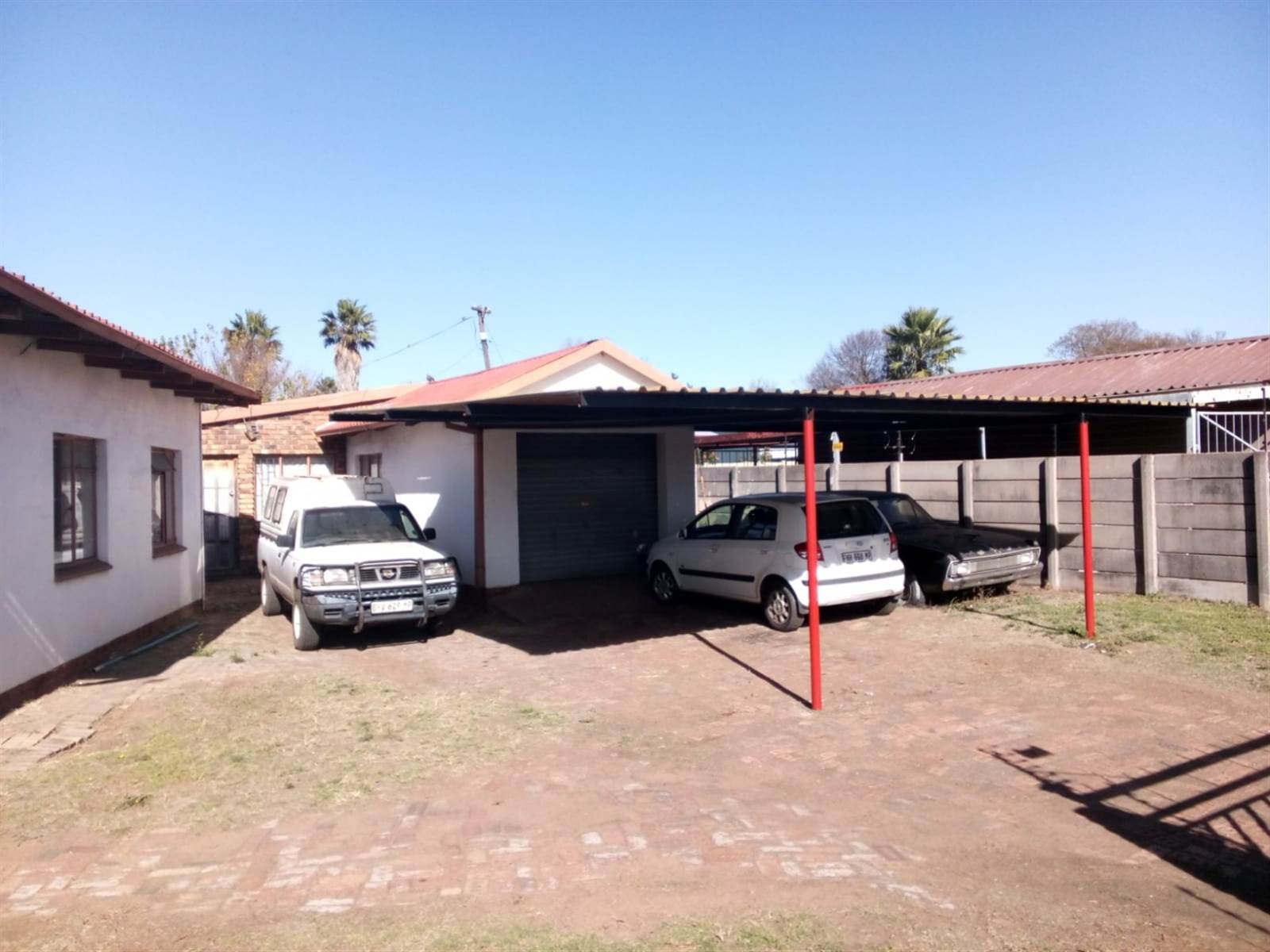 3 Bed House in Middelburg South photo number 6