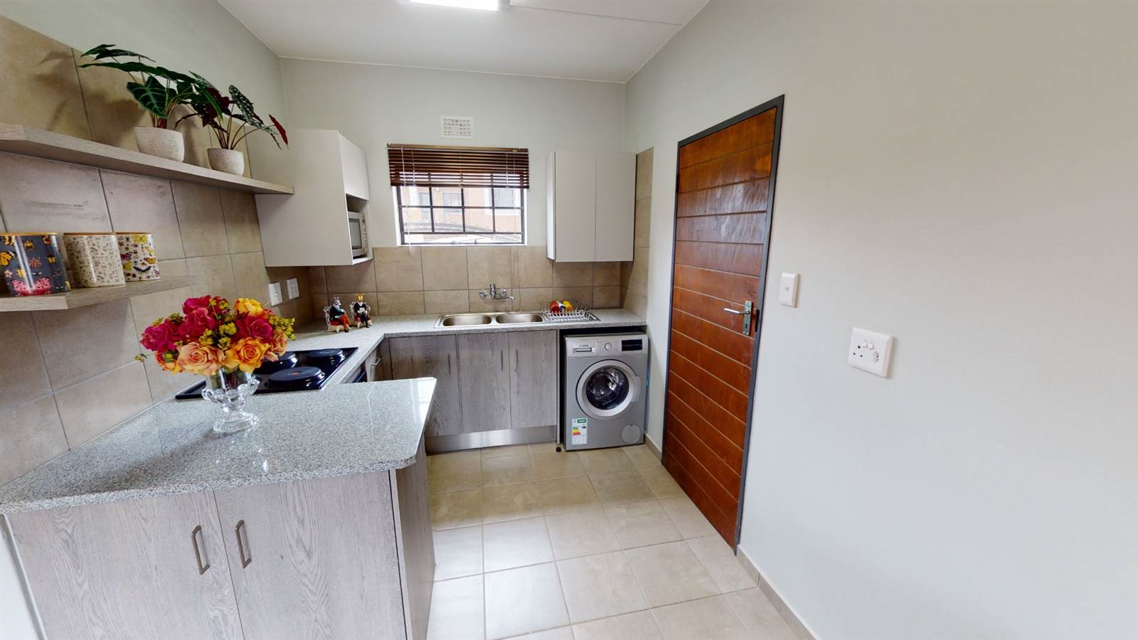 2 Bed Apartment in Wolmer photo number 6